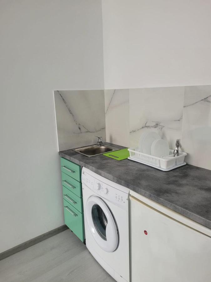 Zenlux Hotel Iasi Bagian luar foto